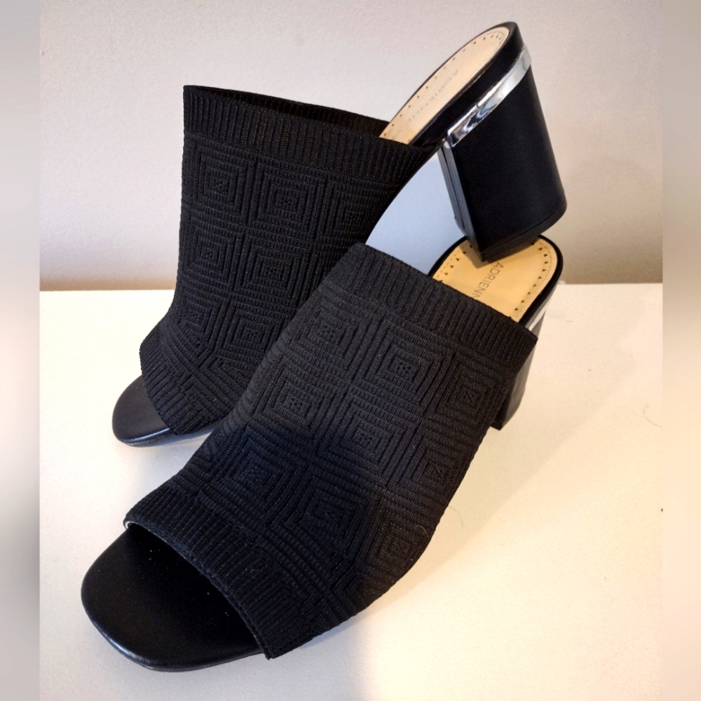 Adrienne Vittadini Arielle Sandals